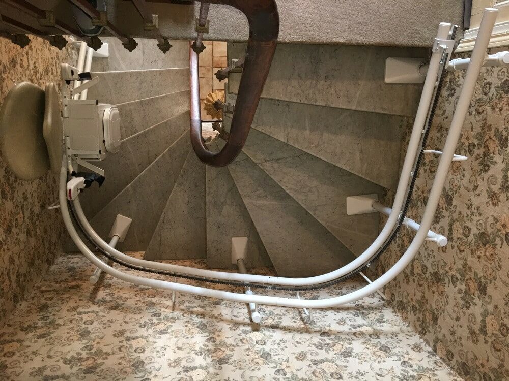 domilib-double-virage-monte-escalier-tournant