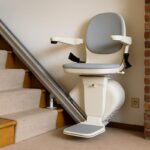 Le prix d’un monte-escalier : quels sont les facteurs qui influencent le coût ?